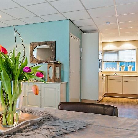 Sfeervol 6 Persoons Appartement - Van Alle Gemakken Voorzien! 박케빈 외부 사진